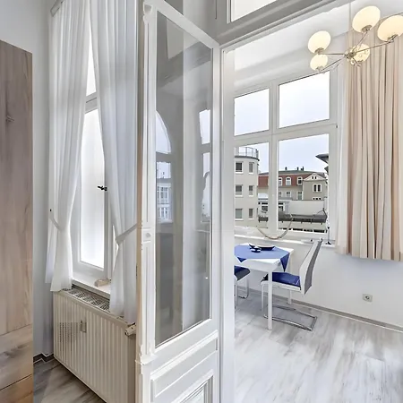 Villa Ahlbeck, Schloss Hohenzollern - Wg 20 - Og 1